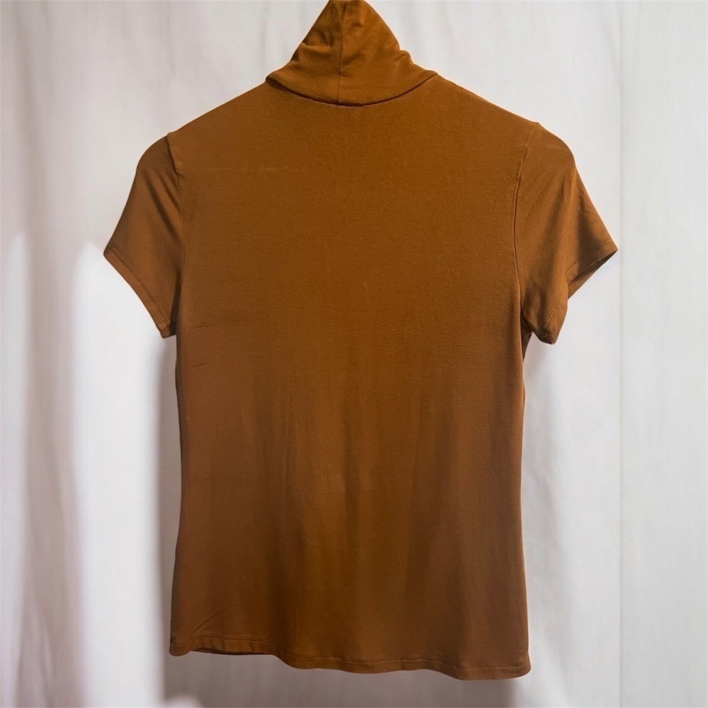 T Tahari Camel Brown Short Sleeve Turtleneck Stretch Top Women's Size X-Small
